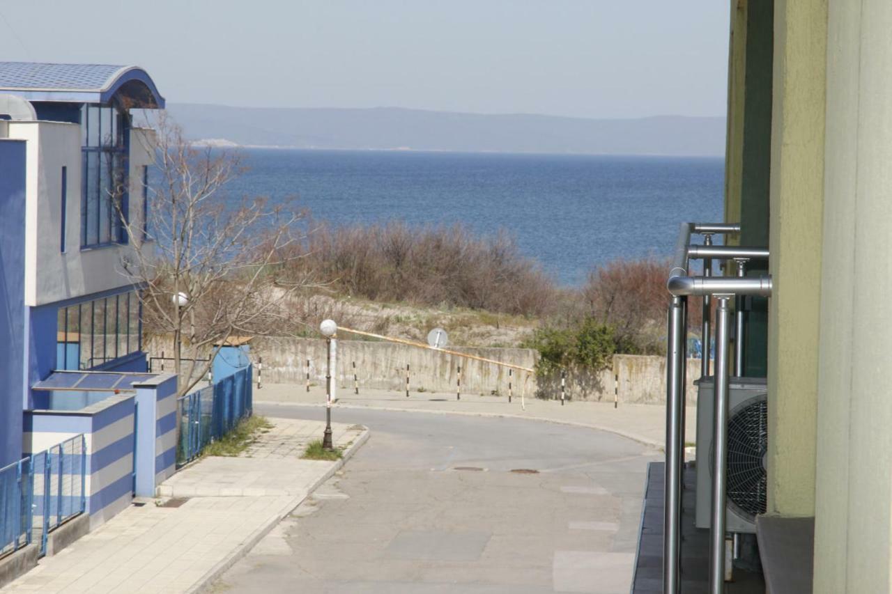 Apartment Rosi Pomorie Ngoại thất bức ảnh