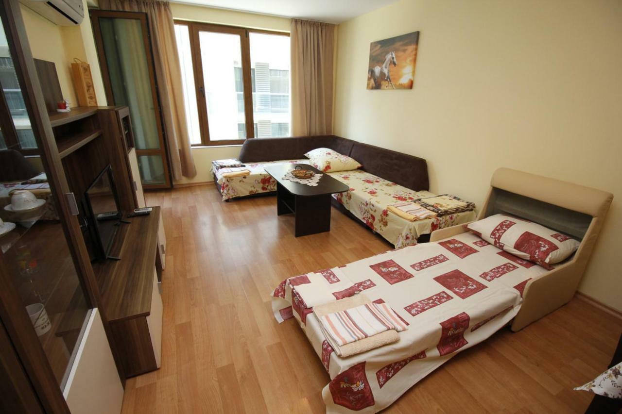 Apartment Rosi Pomorie Ngoại thất bức ảnh